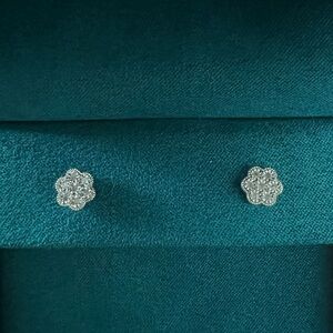 NWT Effy Jewelry 925 Sterling Silver Diamond Bouquet Stud Earrings, 0.14 TCW